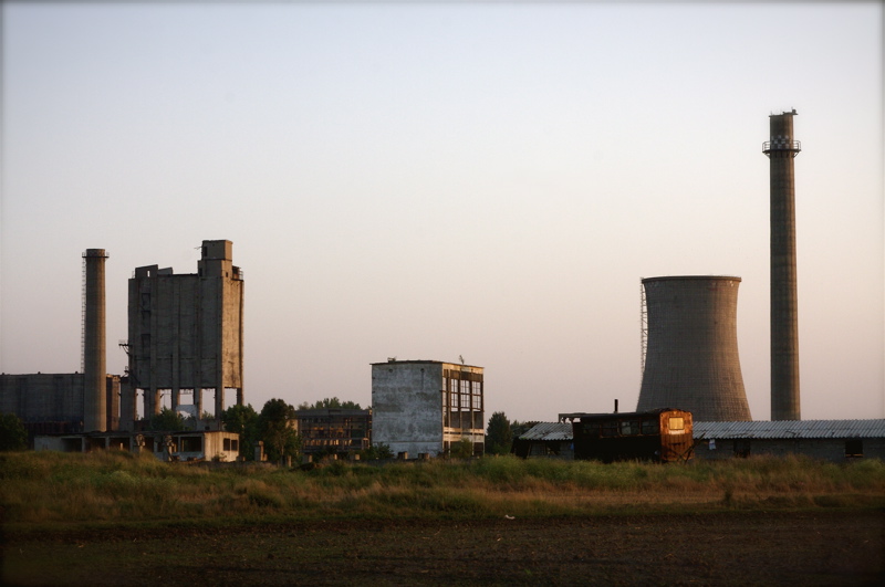 the deserted factory - concrete vs. sun