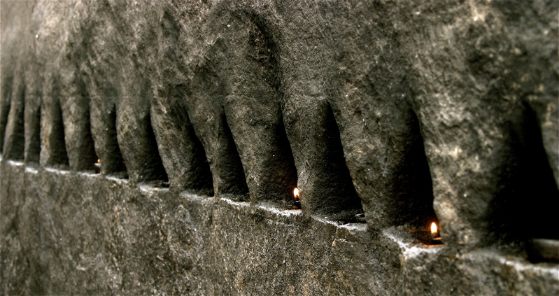 sri lanka - study of sacred light in old temple_1